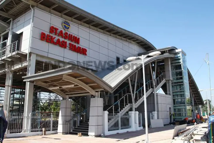 Deretan Stasiun KRL...