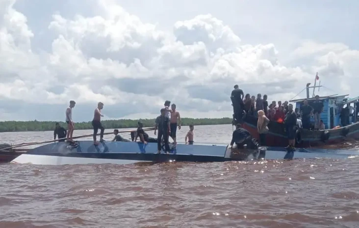 Kapal Pengangkut 63...