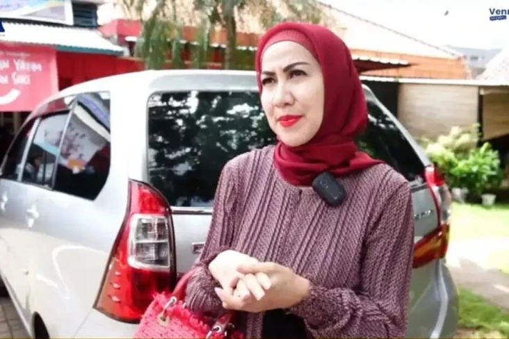 Venna Melinda Lega Telah...