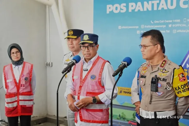 50% Lebih Kendaraan...