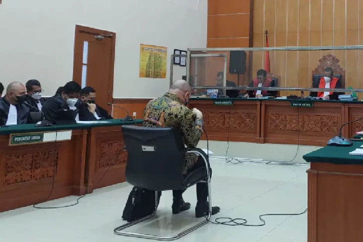 Irjen Pol Teddy Minahasa...