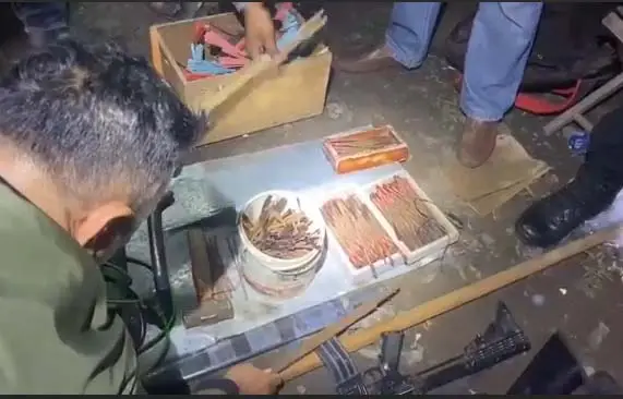 Polisi Sita Ribuan Busur...