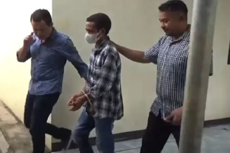 Cabuli 3 Murid di Lingkungan...