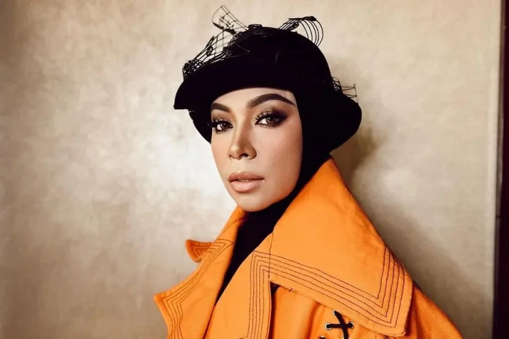 Ini Alasan Melly Goeslaw...
