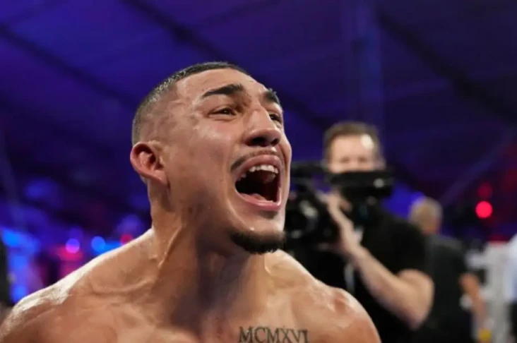 Teofimo Lopez Berkoar...