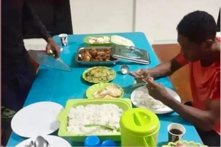 Bikin Elus Dada, Pemain...