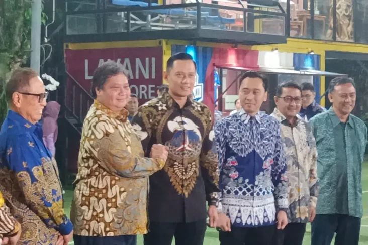 Airlangga Tiba di Kediaman...