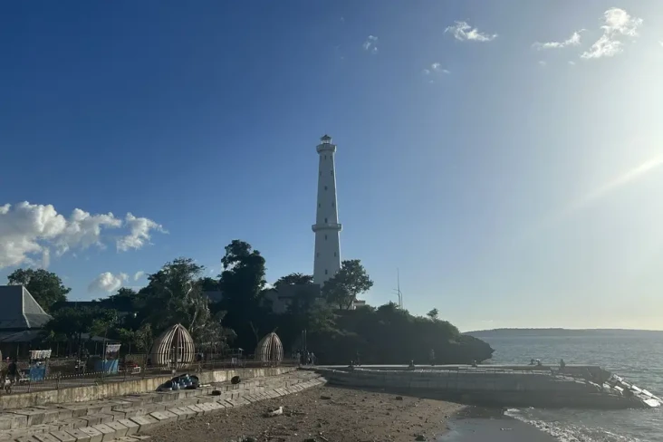 Berkunjung ke Kupang,...