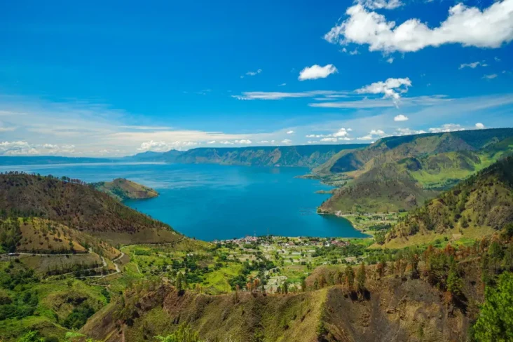 Fakta Menarik Danau...