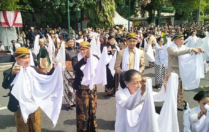 Ganjar Tak Jadi Datang...