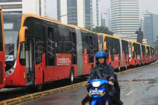 Lagi, Bus Transjakarta...