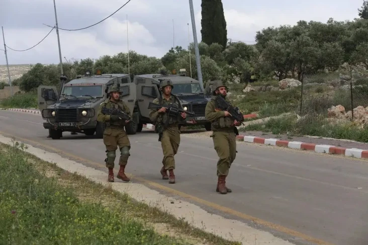 Israel Waspada, Kasus...
