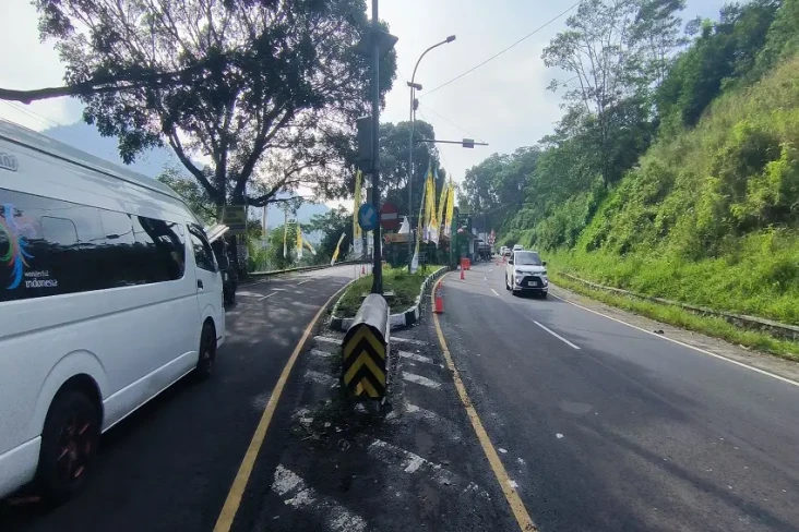 Usai Macet 20 Km Semalam,...