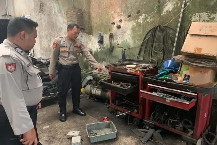 Ditinggal Mudik, Pemilik...