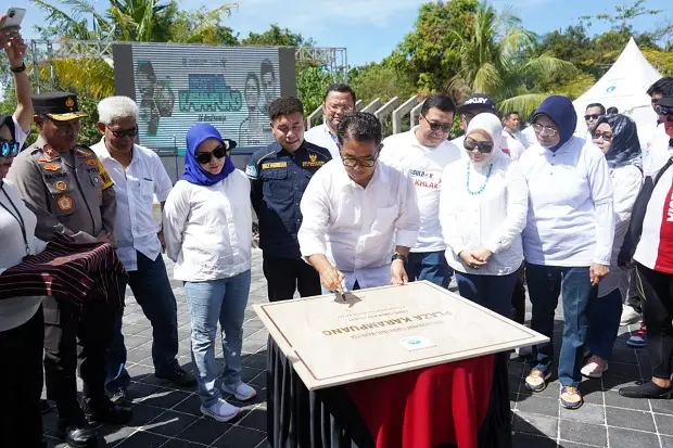 Launching Plaza Karampuang,...