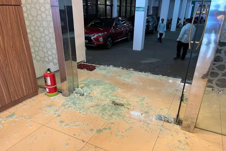 Polisi Diminta Usut...