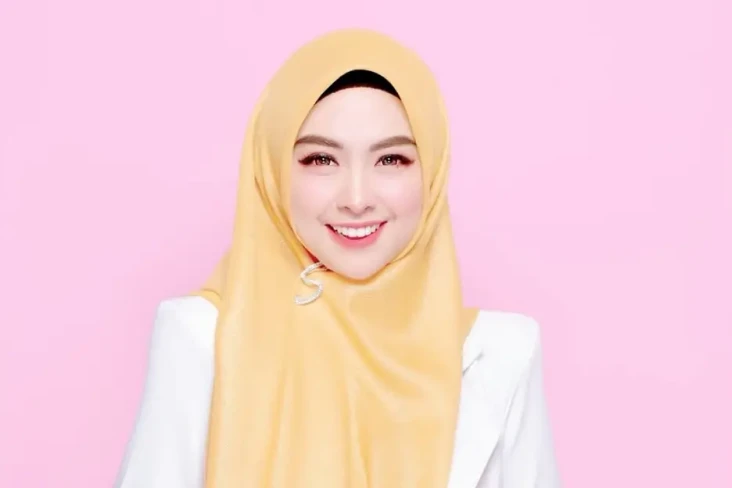 Cara Tampil Cantik Alami...
