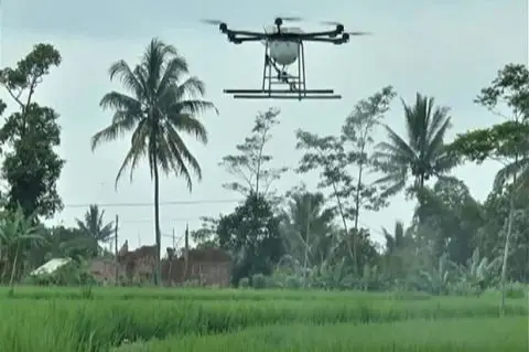 Mengenal 4 Drone Pertanian...