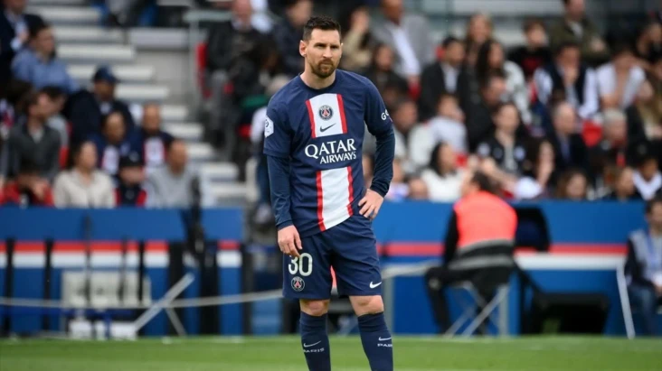 Lionel Messi Bolos Latihan...