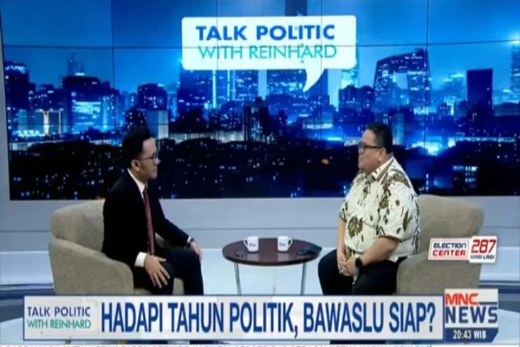 Talk Politic with Reinhard,...