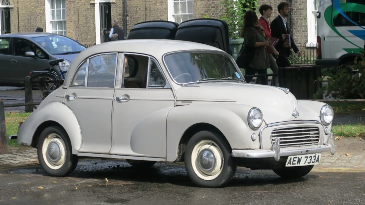 Spesifikasi Morris Minor...