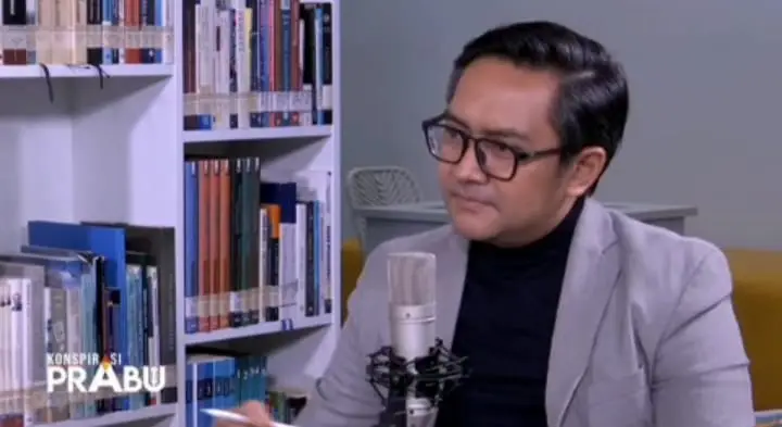 Dua Host Ternama Indonesia,...