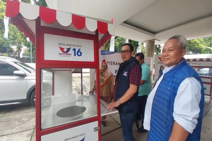 Dapat Bantuan Gerobak...
