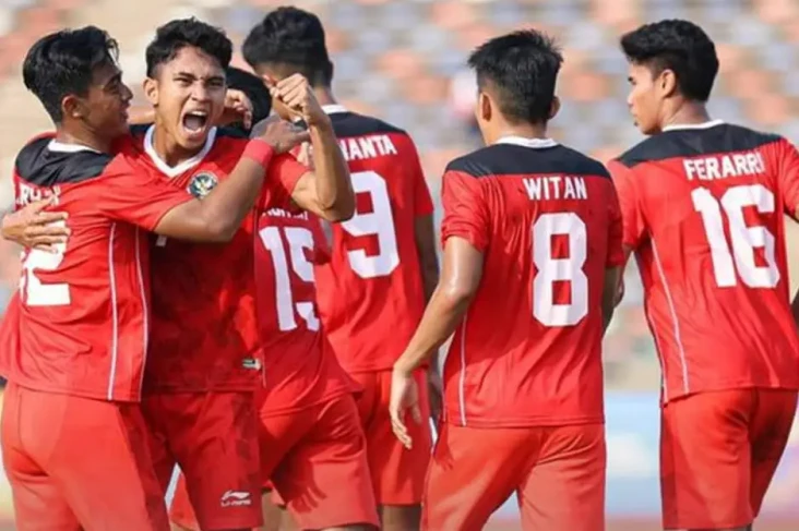 Erick Thohir Puji Penampilan...