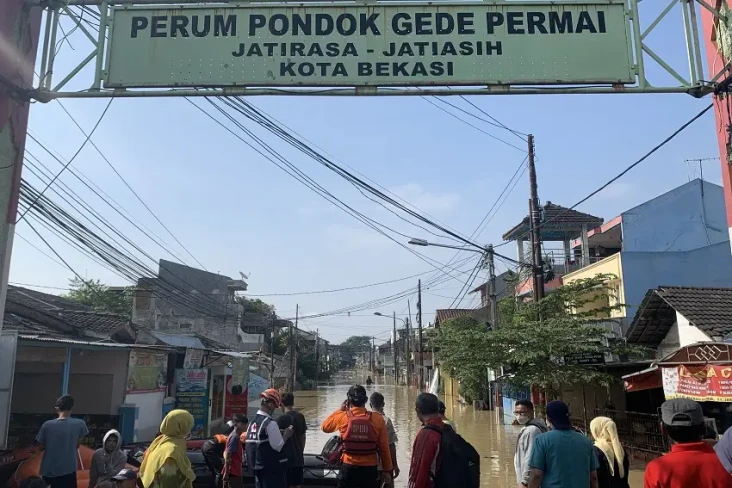 Banjir Kiriman Bogor,...