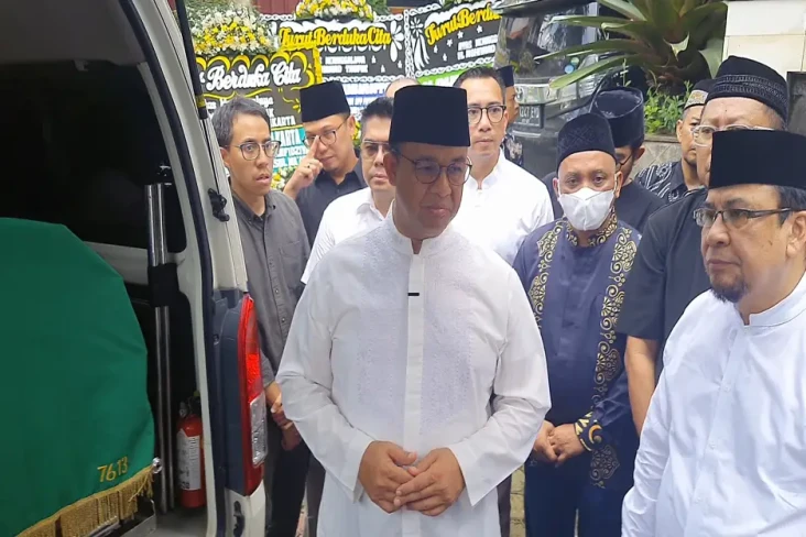 Melayat ke Rumah Alm...