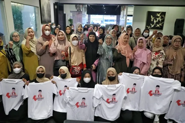 Muslimah Creative Center...
