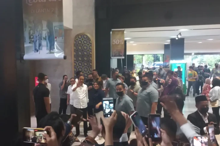 Usai ke Pasar Tanah...