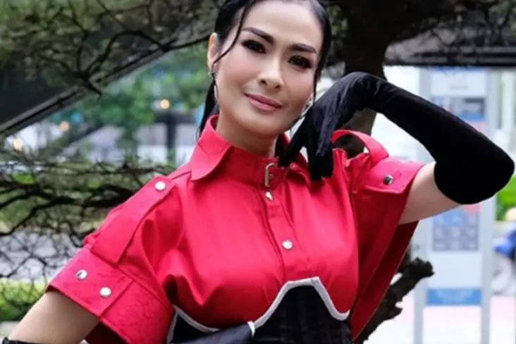 Iis Dahlia Tanggapi...