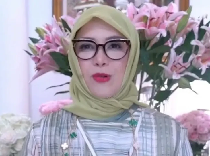Profil Nur Asia, Istri...