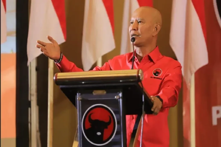 PDIP Jatim Gelar Konsolidasi...