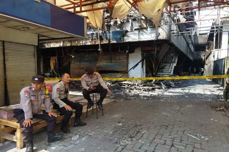 Manajemen Malang Plaza...