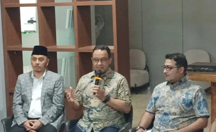 Anies Beri Sinyal Bakal...