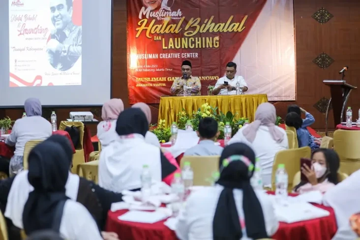 Muslimah Creative Center...