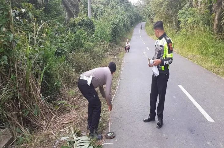 Nahas! Truk Tabrak Sepeda...