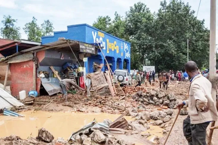Banjir Tewaskan 130...