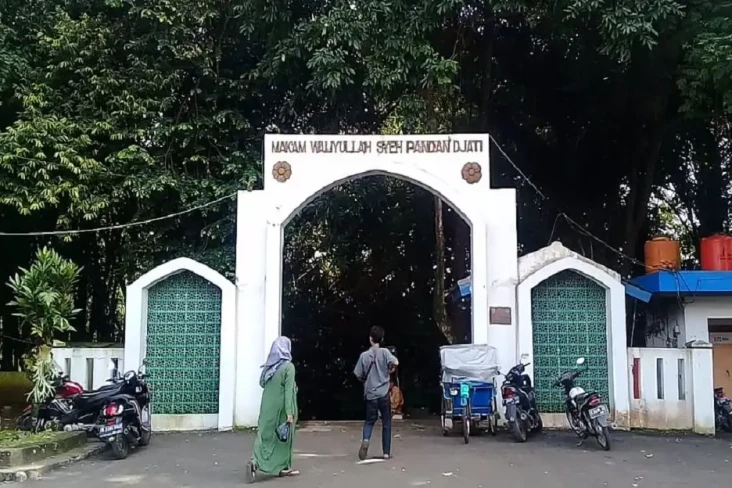 Kisah Pelarian Pembesar...