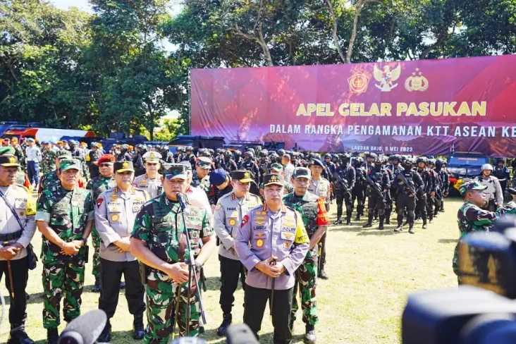 Apel Pasukan, Kapolri...
