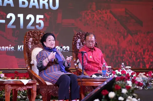 Ketua Dewan Pengarah...