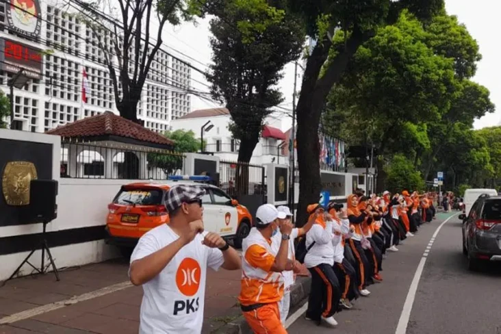 PKS Daftarkan 208 Bakal...