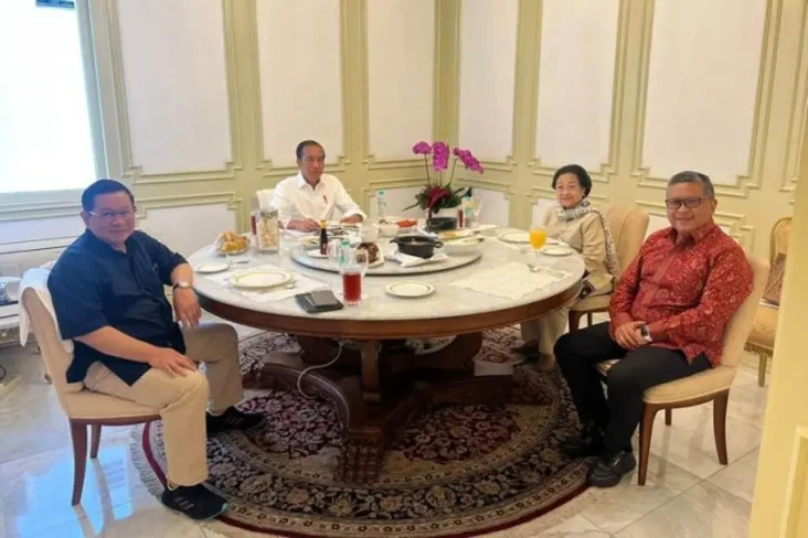 Terungkap! Jokowi dan...