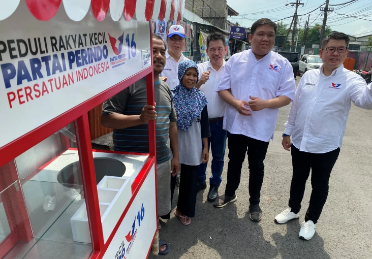 Berkat Gerobak Perindo,...