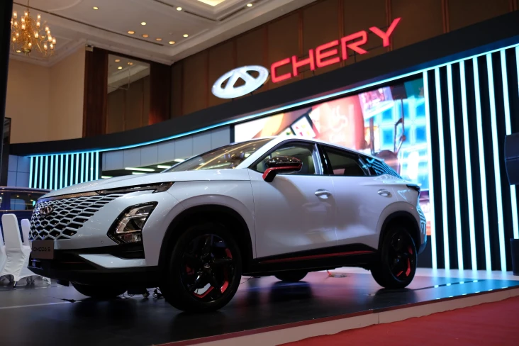 Chery Beri Isyarat Mobil...