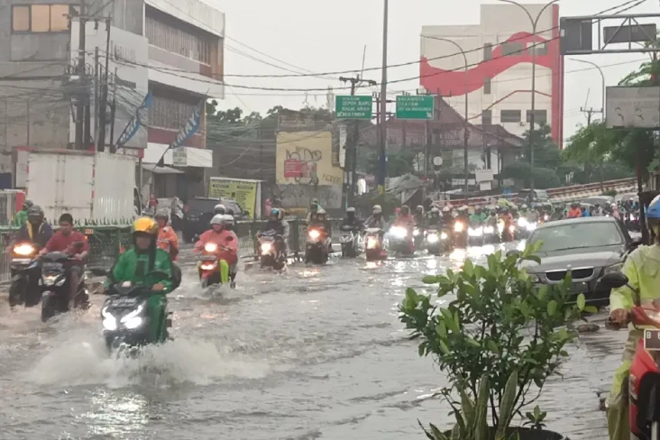Turunan Fly Over Arif...