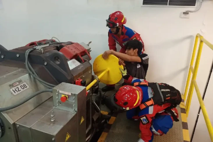 Kronologi 3 Lift Gedung...