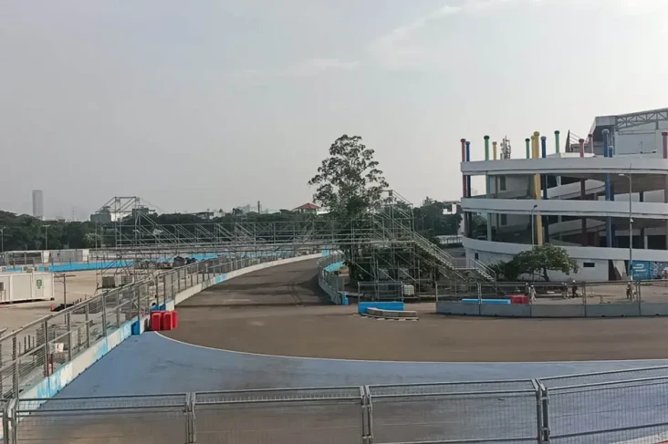 Sirkuit JIEC Ancol Rampung,...